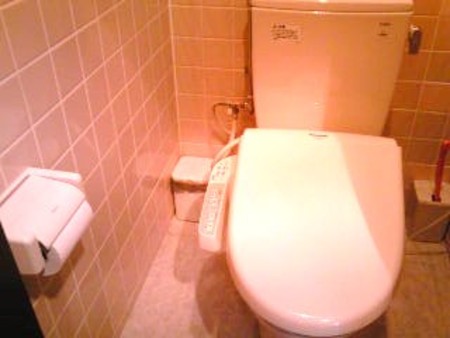 ウォシュレットトイレ完備!